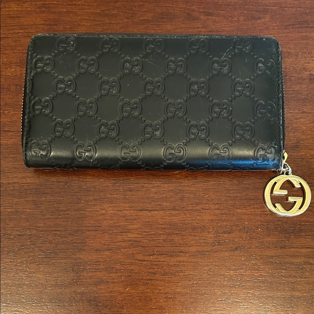 Gucci Black Wallet with Gold Charm